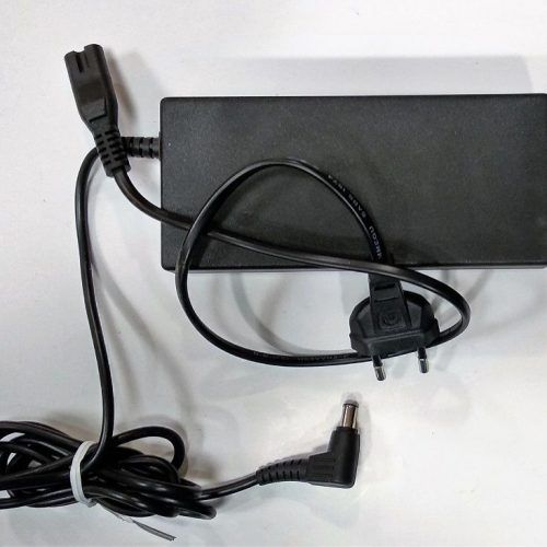 ADAPTADOR DE CORRIENTE TV ACDP-100D01