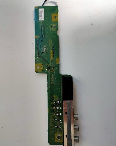 PLACA DE ENTRADA DE VIDEO LATERAL PANASONIC TNPA3764 TH-37PX60EH
