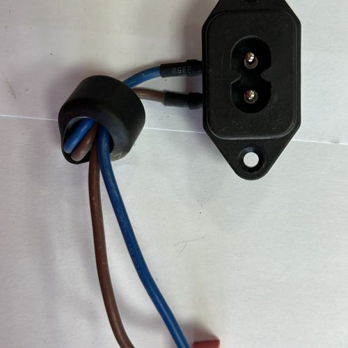 TOMA DE CORRIENTE PARA TV 32CS460